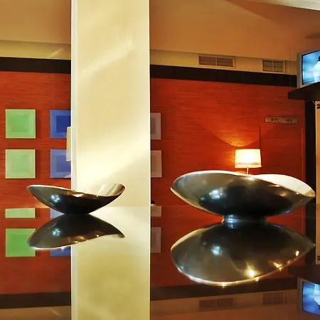 El Meson Hotel 3*