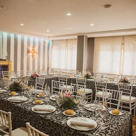 El Meson Hotel