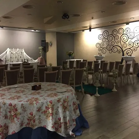 El Meson Hotel 3*